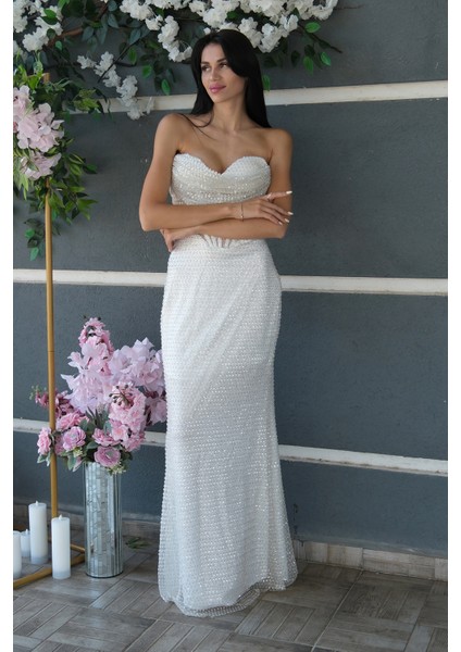 Beyaz Pul Taş Işlemeli Straplez Balık Abiye 9705304.15 fiyatları