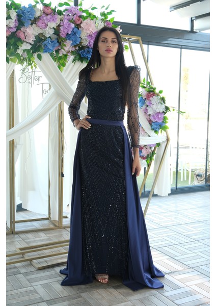 Lacivert Boncuk Işlemeli Tül Kol Detaylı Uzun Abiye 9705463.02 modelleri