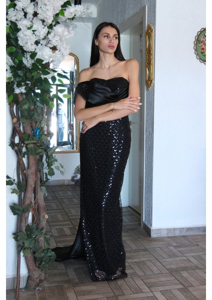 Siyah Drape Yaka Detaylı Payet Işlemeli Uzun Kuşaklı Abiye 9705470.01 modelleri