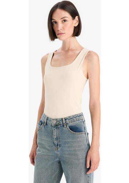 Slim Fit Dar Kesim Basic Düz Kare Yaka Atlet C2622AX25AU modelleri