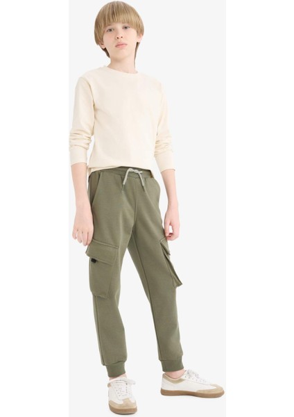 Erkek Çocuk Bisiklet Yaka Basic Düz Uzun Kollu Okul Tişörtü K1686A625AU fiyatları