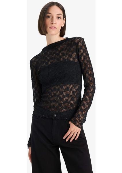 Slim Fit Dar Kesim Kayık Yaka Dantel Uzun Kollu Bluz modelleri