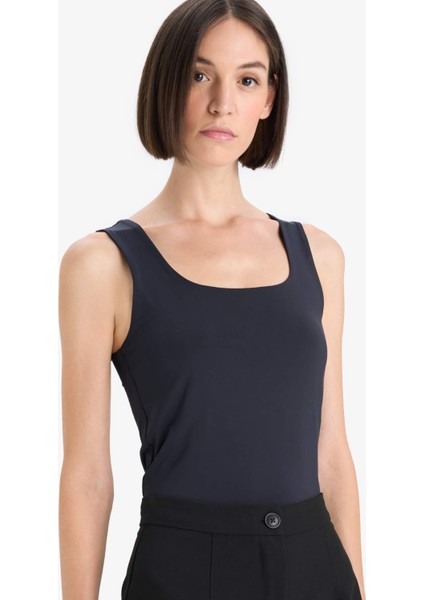 Slim Fit Dar Kesim Basic Düz Kare Yaka Atlet C2622AX25AU