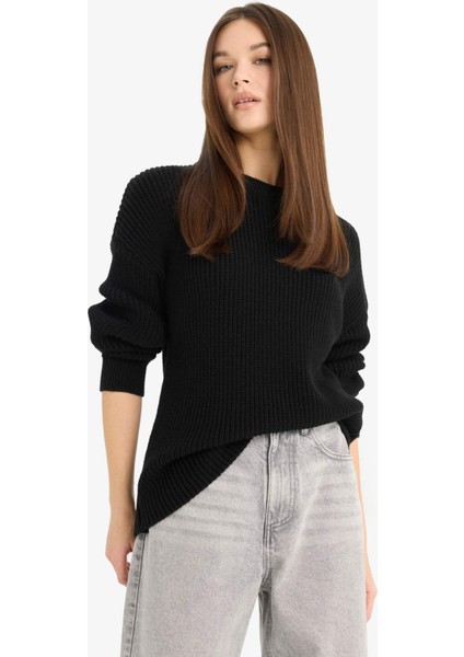 Regular Fit Bisiklet Yaka Selanik Kumaş Basic Düz Triko Kazak H6905AZ25WN modelleri