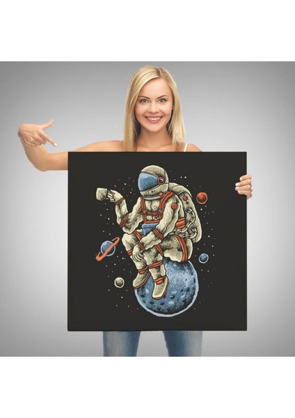 Dünya Üzerinde Kahve Içen Astronot Dekoratif Kanvas Tablo, Duvar Dekoru 5098