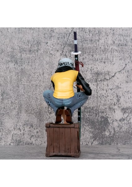 One Piece Kazunoguni Çömelme Pozisyonu Ohishima Nanatakehai Trafalgaro Figure Model Süsleme Hediyesi (Yurt Dışından) modelleri