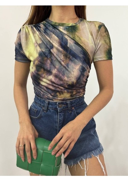 Bel Omuz Büzgülü Batik Baskı Sendy Bluz -Yeşil