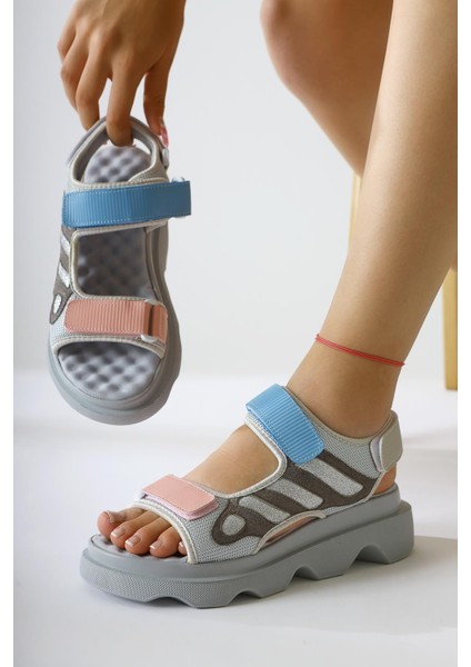 Quan Buz Mavi Sim Detaylı Cırtcırtlı Rahat Taban Sandalet