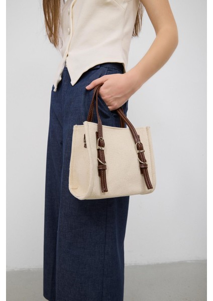 Luxe Garnili Kemer Detaylı El ve Çapraz Çanta Krem fiyatları