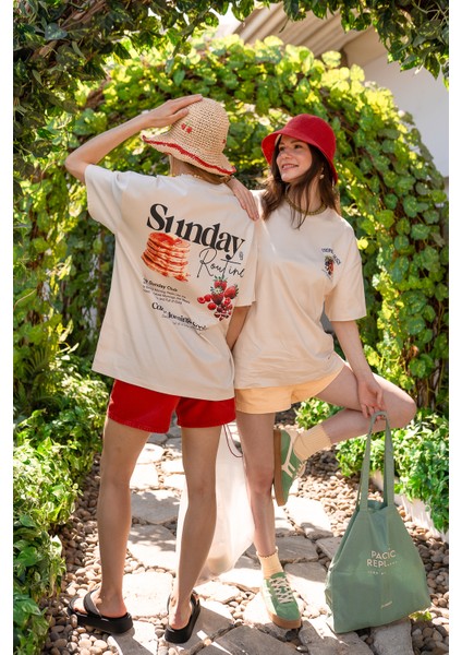 Sunday Routine Pankek Grafikli Oversize T-Shirt