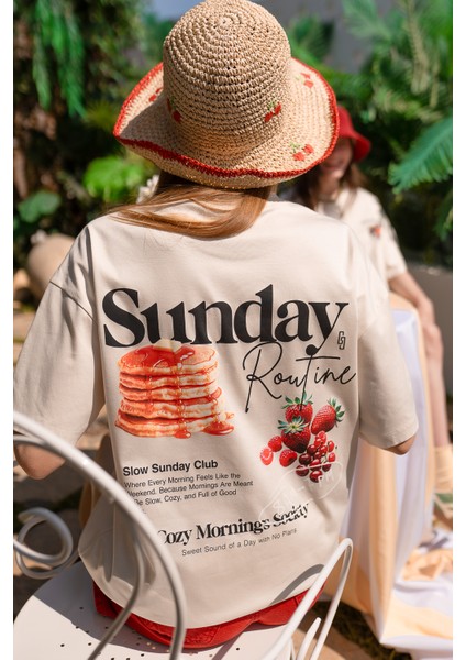 Sunday Routine Pankek Grafikli Oversize T-Shirt fiyatları