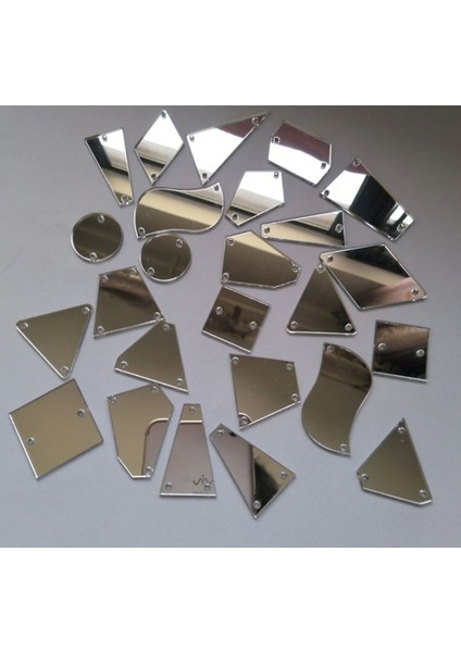 Yeşil Akrilik Akvaryum Tasarımı, 50 Delikli Yapışkanlı Model, Şık ve Kullanışlı.