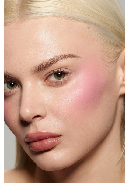 Kylie Hybrid Allık Yumuşak Mat Bitişli 354 Pink Please 2.5gr modelleri