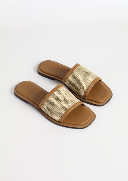 Kadın Hasır Detaylı Kahverengi Terlik 110-15