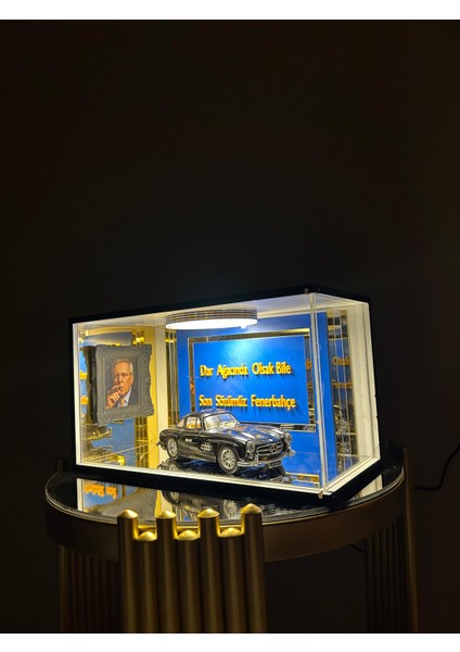 Aziz Yıldırım 1:18 Diecast Model Araba Garajı LED Vitrinli Fenerbahçe Temalı