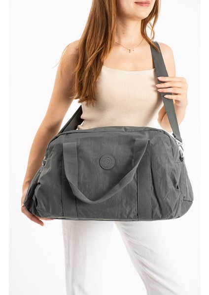 Unısex Büyük Boy Koyu Gri Renk Krinkıl Kumaş Ayakkabı Bölümlü Çapraz Askılı Laptop Bölmeli Spor ve Seyahat Çantası fırsatları