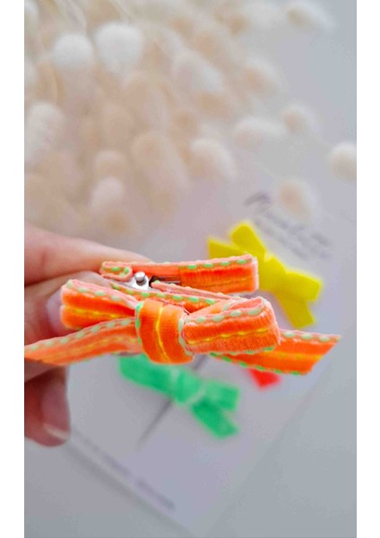 Neon Kadife Fiyonk El Yapımı Mini Klips 4lü Bebek Tokası Seti (3.5cm) modelleri