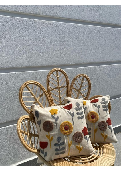 Çiçekli Model Puch Işlemeli Kırlent Kılıfı modelleri