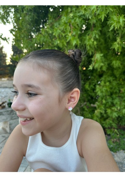 Hyllo Kity Motifli 925 Ayar Gümüş Kız Çocuk Küpesi fiyatları