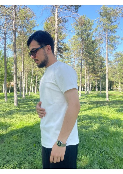 Erkek Regular Fit Yazı Detaylı Basic Tişört fiyatları