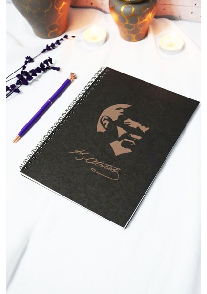 A5 Mustafa Kemal Atatürk Temalı Siyah Kraft Kapaklı Çizgisiz Defter (120 Sayfa) - Okul Defteri