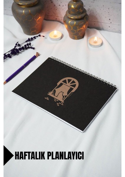 A5 Kedi Siyah Kraft Kapaklı Defter - Haftalık Planlayıcı - 52 Yaprak 15X21 cm - Pencerede Kedili