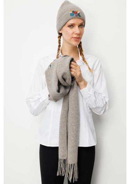 Kadın Rokoko Nakış Işlemeli Yün Bere Vizon modelleri