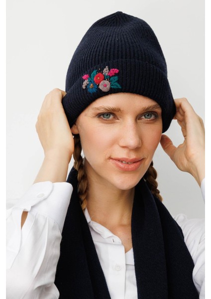 Kadın Rokoko Nakış Işlemeli Yün Bere K.lacivert