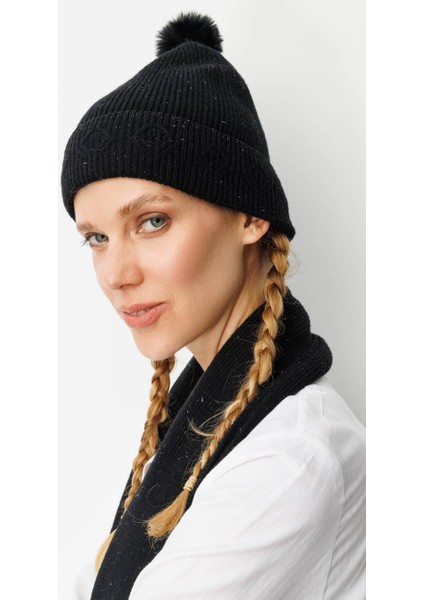 Kadın Simli Jakarlı Ponponlu Yün Şapka Siyah