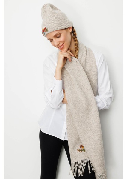 Kadın Tek Yanı Rokoko Nakış Işlemeli Yün Kaşkol V.bej fiyatları