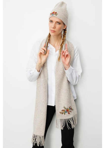 Kadın Tek Yanı Rokoko Nakış Işlemeli Yün Kaşkol V.bej indirimleri