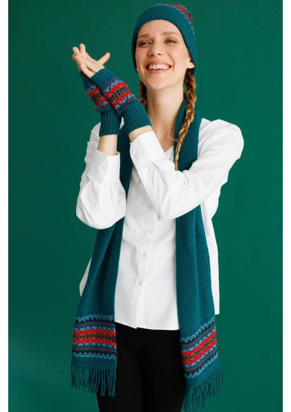 Kadın Kenarları Jakarlı Püsküllü Yün Kaşkol K.ö.başı fiyatları