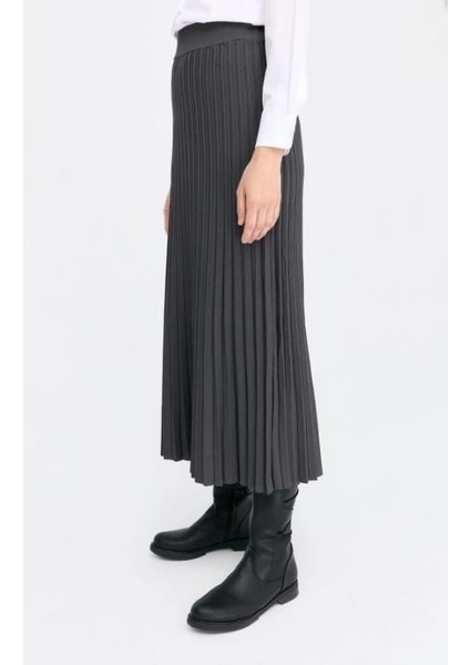 Kadın Pileli Triko Etek Antrasit fırsatları