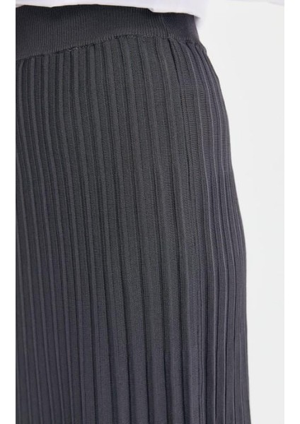 Kadın Pileli Triko Etek Antrasit indirimleri