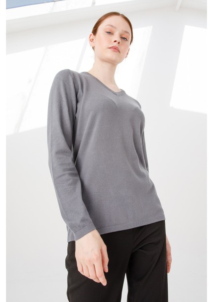 Kadın Ligralı Uzun Kol Basic V Yaka Bluz Gri fırsatları