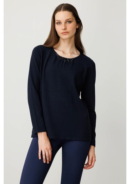 Kadın Sıfır Yaka Dantel Çiçek Işlemeli Ligralı Bluz K.lacivert