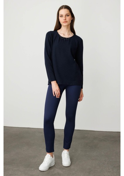 Kadın Sıfır Yaka Dantel Çiçek Işlemeli Ligralı Bluz K.lacivert indirimleri