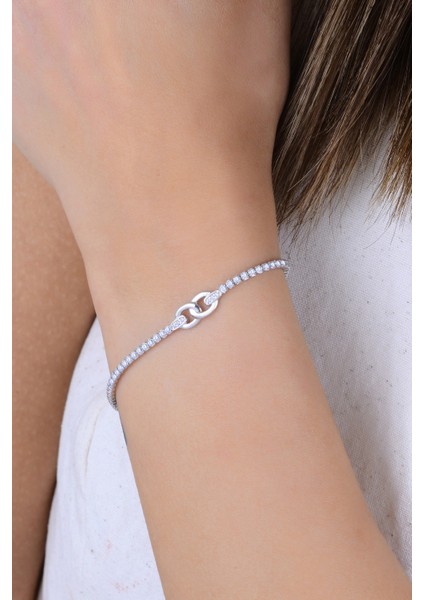 Gümüş Rodyumlu Pırlanta Modeli Zirkon Taşlı Kenetlenmiş Zerafet Su Yolu Bileklik SGTL12907RODAJ