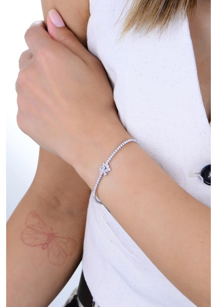 Gümüş Rodyumlu Pırlanta Modeli Zirkon Taşlı Bahar Çiçekleri Su Yolu Bileklik SGTL12902BEYAZ modelleri