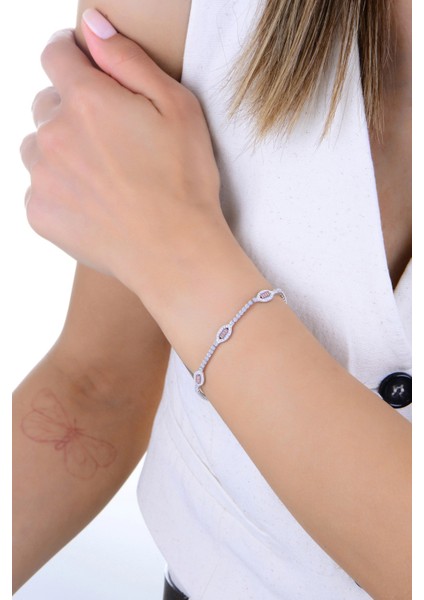 Gümüş Rodyumlu Pırlanta Modeli Baget Kesim Pembe Zirkon Taşlı Göz Dizisi Su Yolu Bileklik SGTL12912PEMBE modelleri