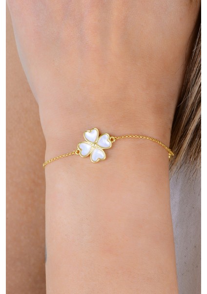 Gümüş Altın Yaldızlı Sedef ve Zirkon Taşlı Kalp Detaylı Asansörlü Yonca Bileklik SGTL12949GOLD modelleri