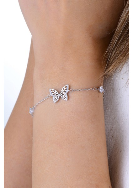 Gümüş Rodyumlu Zirkon Taşlı Işlemeli Kelebek Bileklik SGTL12934RODAJ modelleri