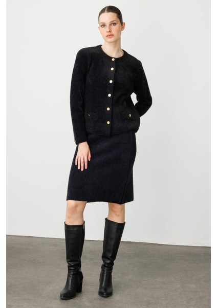 Kadın Sıfır Yaka Metal Düğmeli Afrodit Kısa Triko Ceket Siyah