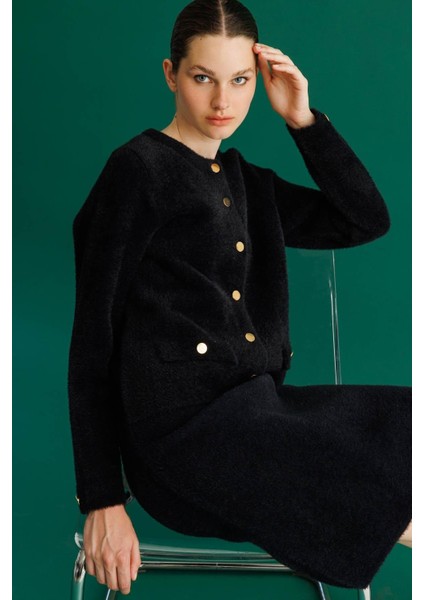 Kadın Sıfır Yaka Metal Düğmeli Afrodit Kısa Triko Ceket Siyah modelleri