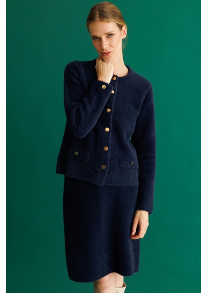 Kadın Sıfır Yaka Metal Düğmeli Afrodit Kısa Triko Ceket Lacivert fiyatları