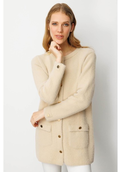 Kadın Sıfır Yaka Metal Düğmeli Araboy Afrodit Triko Ceket Bej fırsatları