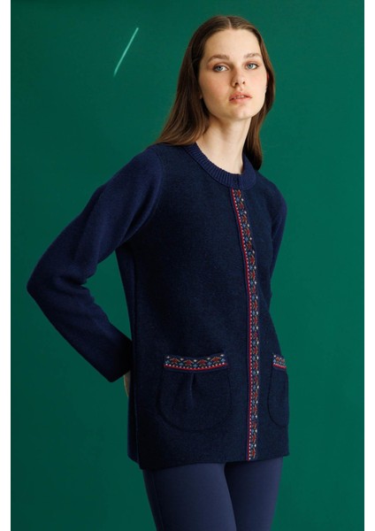 Kadın Sıfır Yaka Önü Keçe Kısa Yün Ceket Y.a Lacivert fırsatları