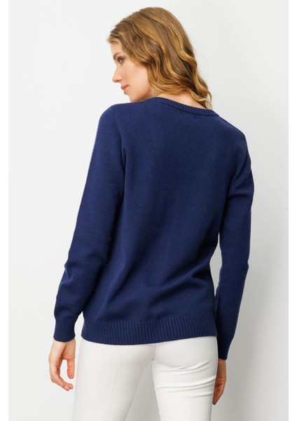 Kadın V Yaka Önü Baklavalı Nakış Işlemeli Hırka Lacivert modelleri