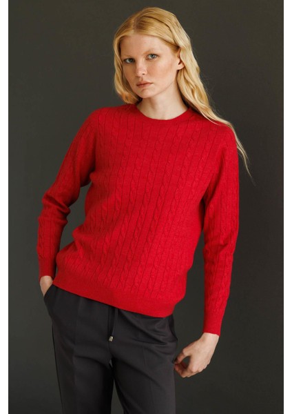 Kadın Sıfır Yaka Saç Örgülü Kazak Kırmızı fiyatları