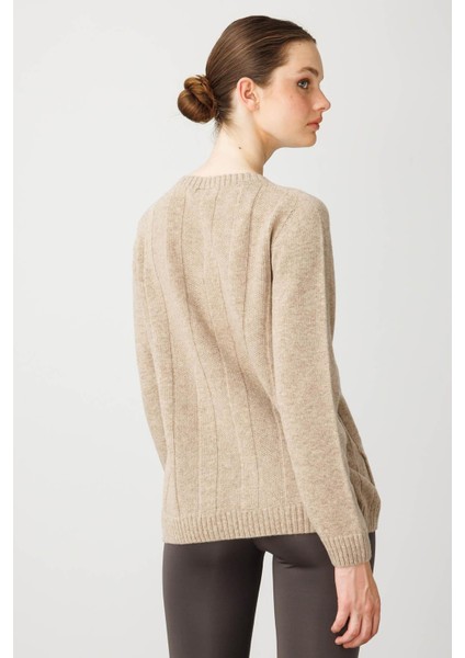 Kadın Sıfır Yaka Kalın Yürütmeli Yün Kazak K.bej modelleri